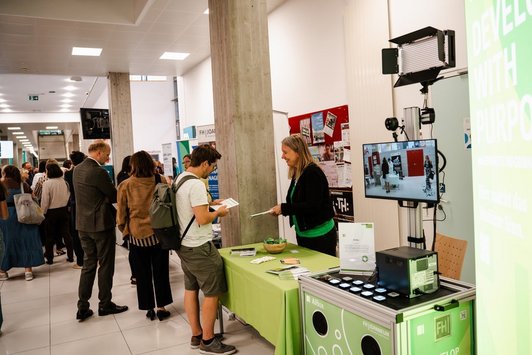 Der Alternativtext wird in Kürze eingefügt