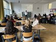 Klasse mit Wissenschaftsbotschafter Christoph Singer
